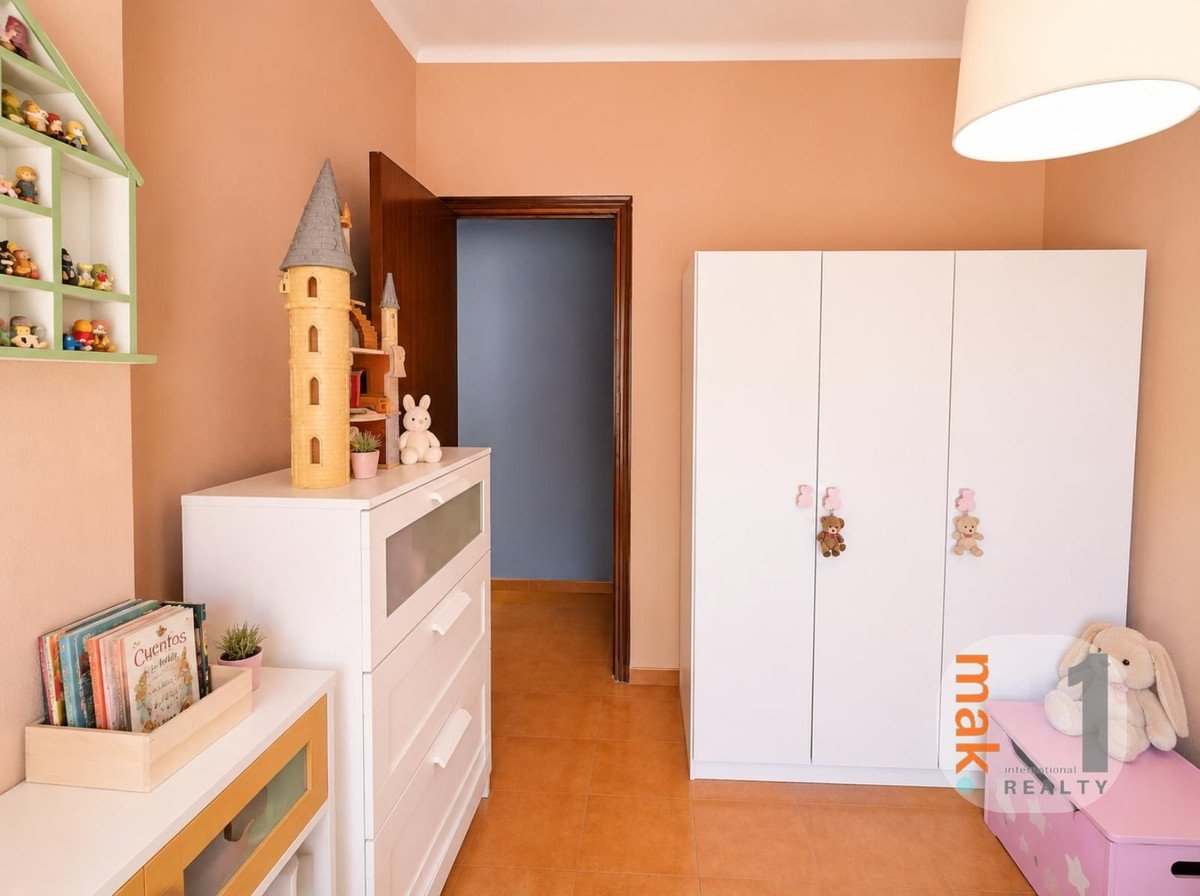 2 Bed Middle Floor Apartment in Haza Cuevas