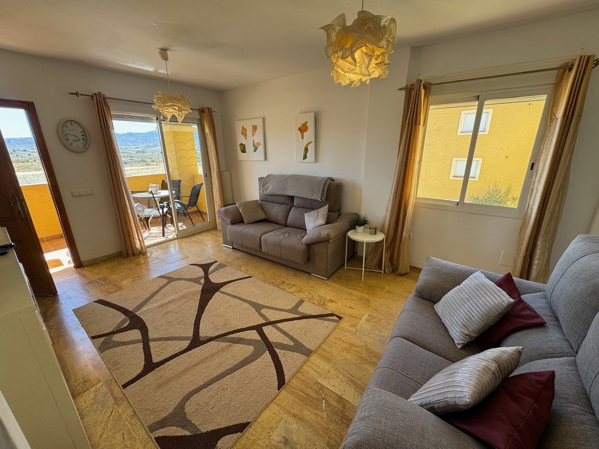 3 Bed Ground Floor Apartment in Valle del Este Golf