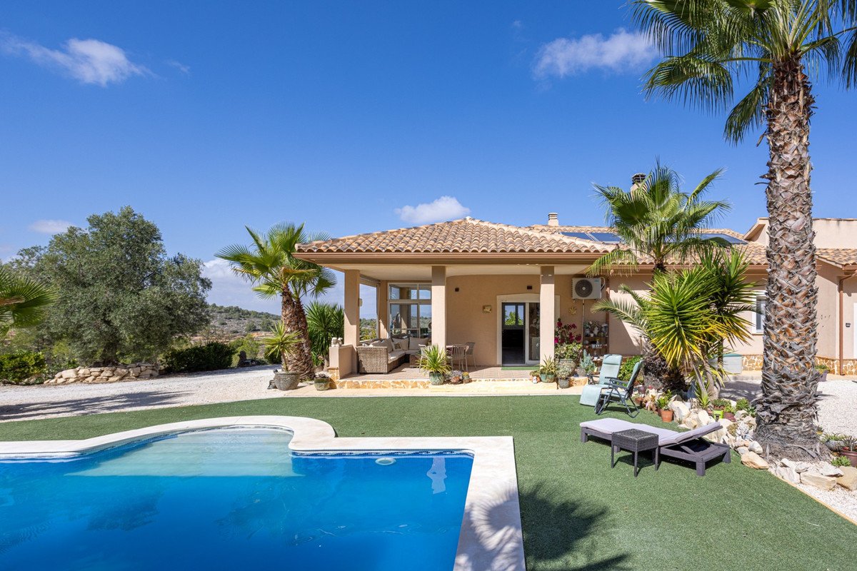 3 Bed Detached Villa in La Zarza