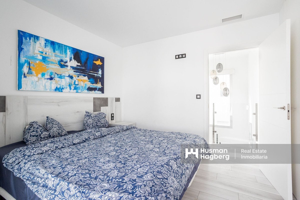 4 Bed Detached Villa in Lomas de Cabo Roig