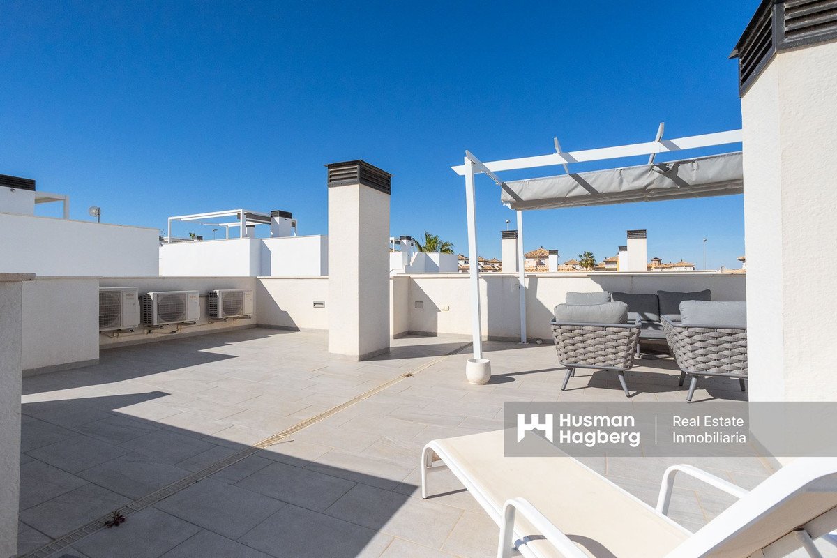 4 Bed Detached Villa in Lomas de Cabo Roig