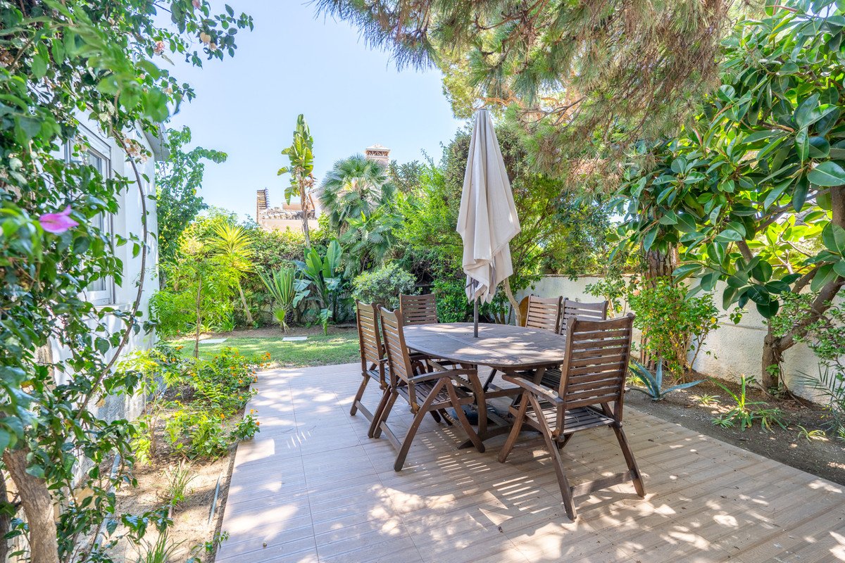 4 Bed Detached Villa in Marbesa