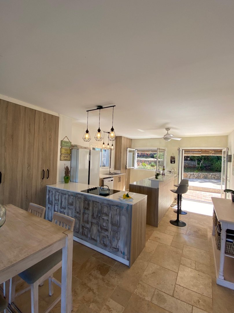 4 Bed Detached Villa in Denia