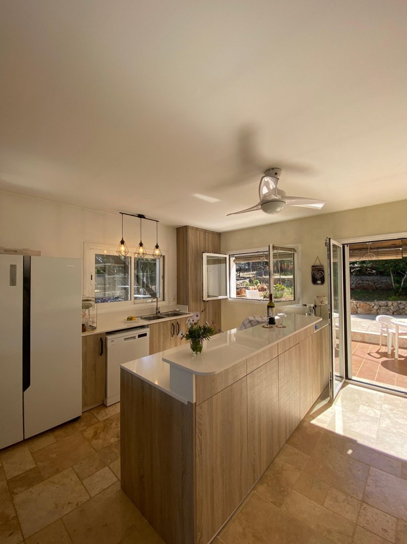 4 Bed Detached Villa in Denia