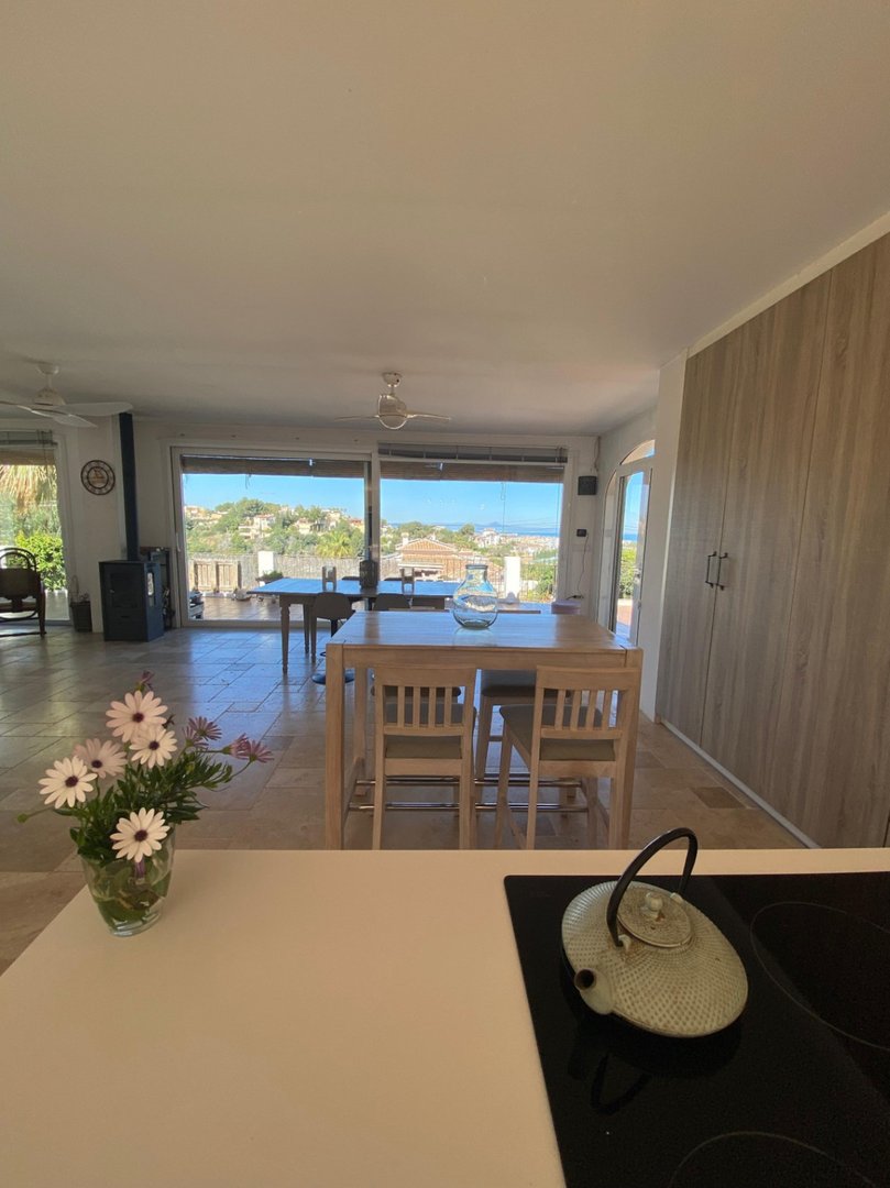 4 Bed Detached Villa in Denia