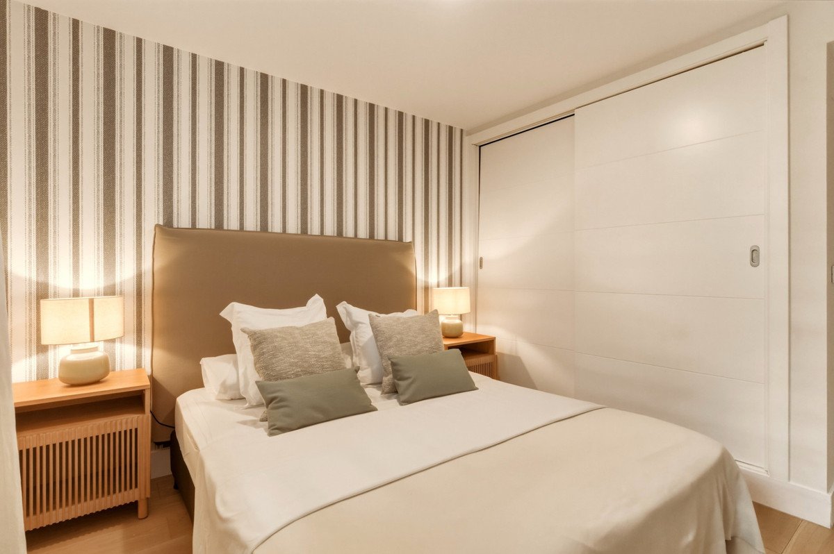 3 Bed Middle Floor Apartment in Centro Histórico