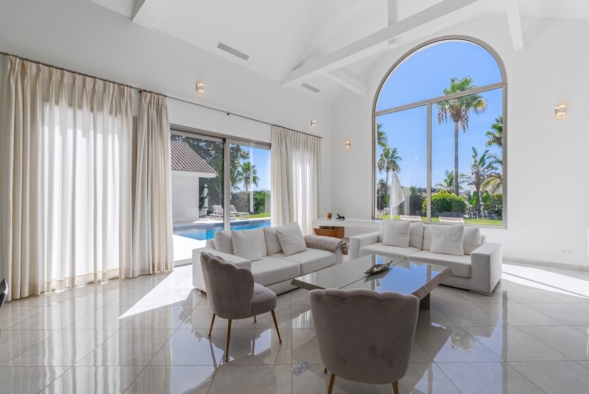5 Bed Detached Villa in San Roque Club