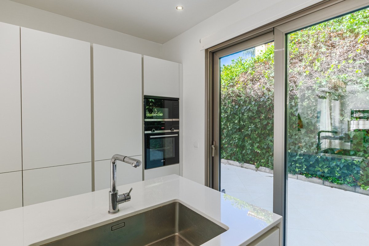 5 Bed Detached Villa in San Roque Club