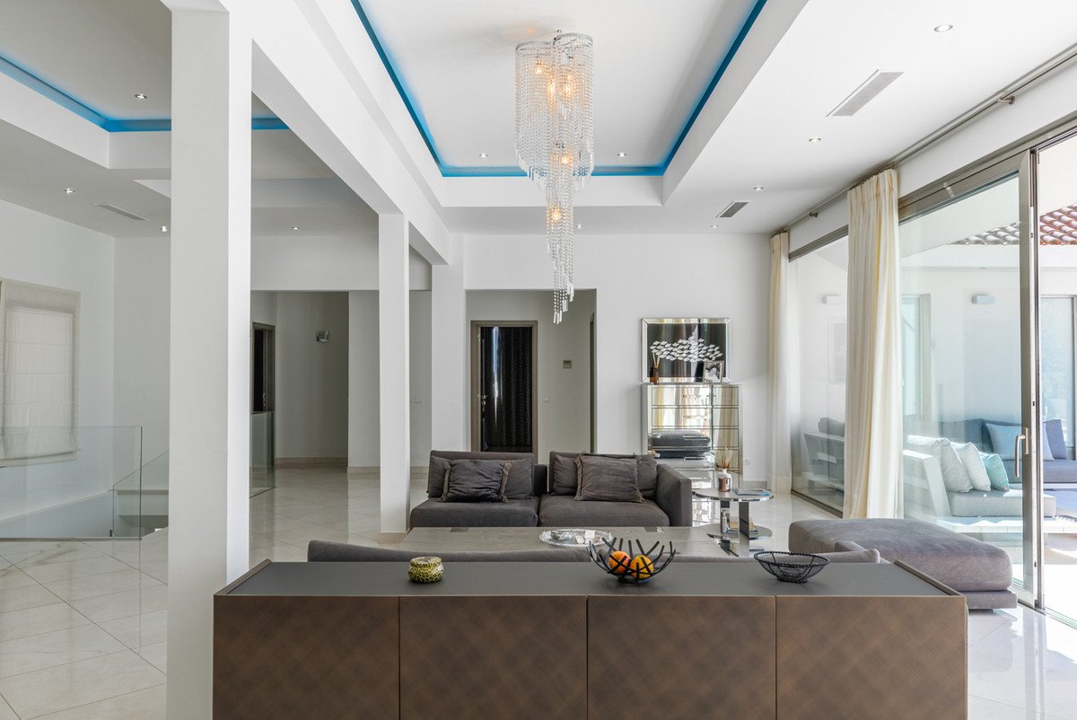 5 Bed Detached Villa in San Roque Club