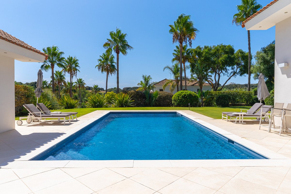 5 Bed Detached Villa in San Roque Club