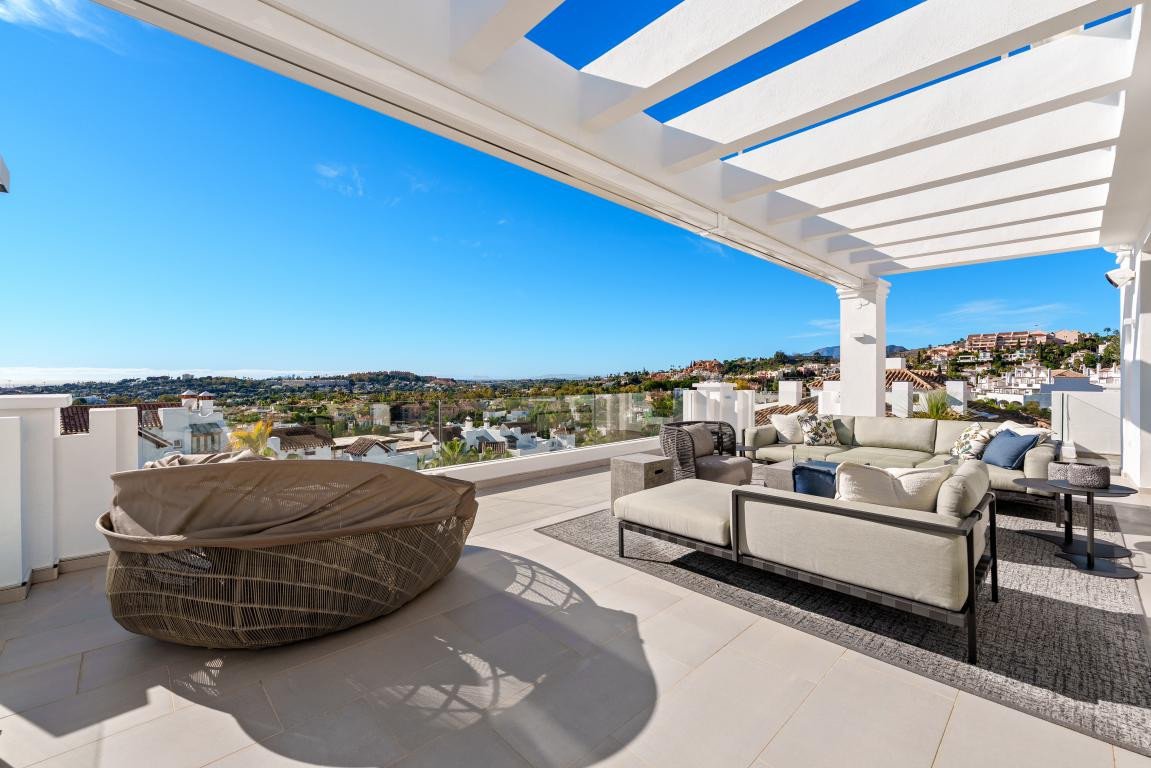 3 Bed Penthouse Duplex in Aloha