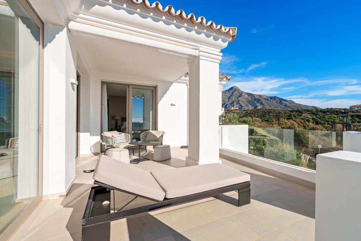 3 Bed Penthouse Duplex in Aloha