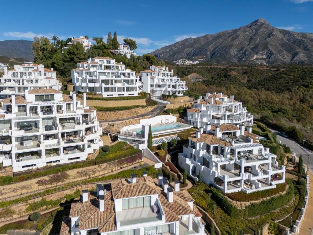 3 Bed Penthouse Duplex in Aloha