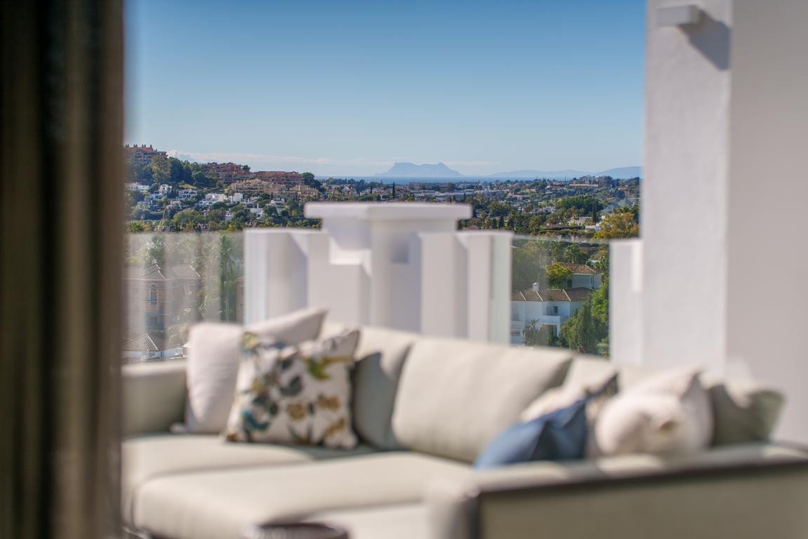3 Bed Penthouse Duplex in Aloha