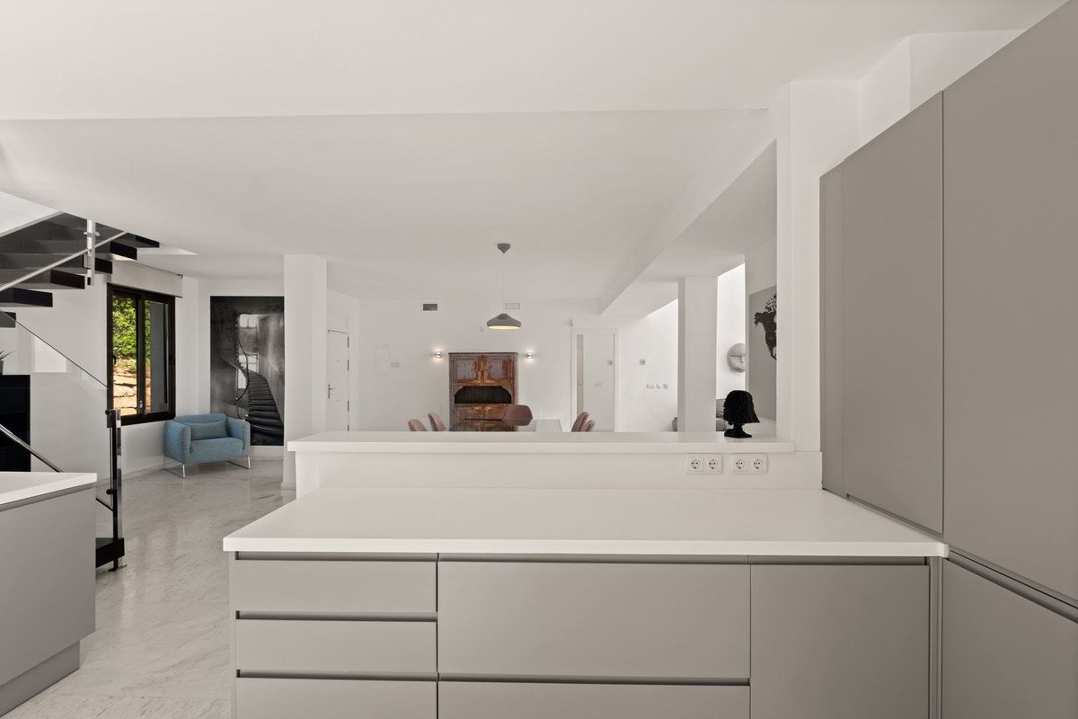 2 Bed Penthouse in La Mairena