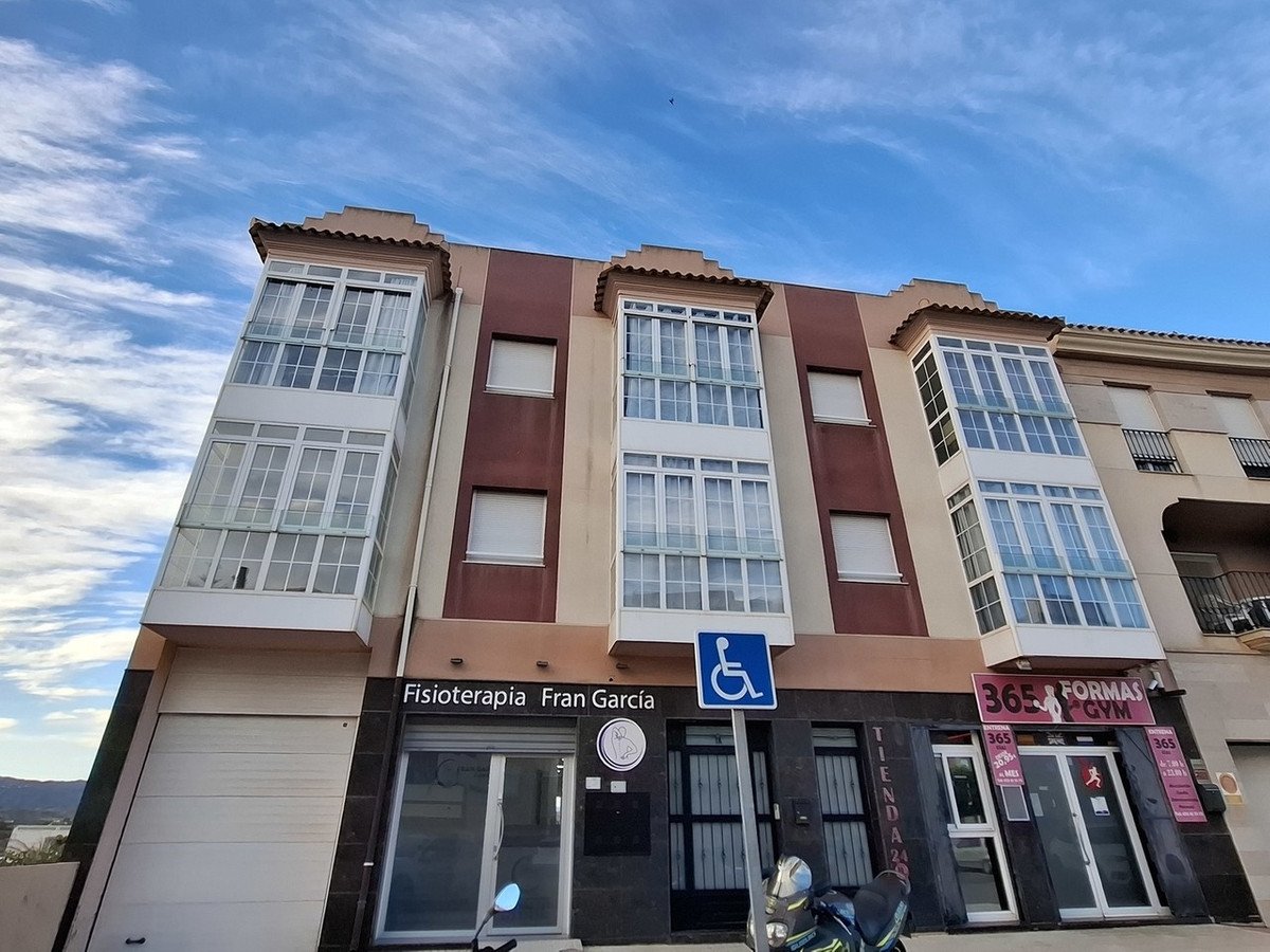3 Bed Ground Floor Apartment in Turre