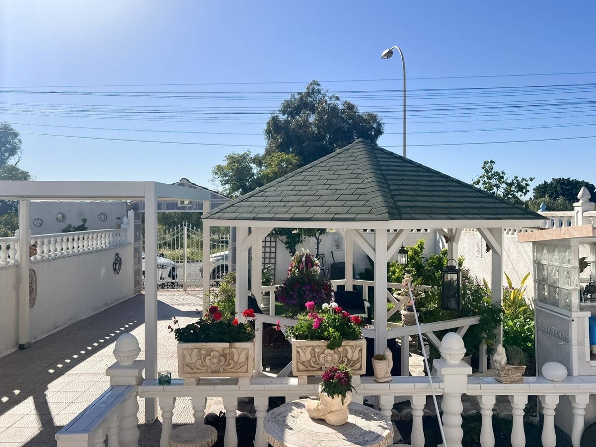 3 Bed Detached Villa in La Siesta