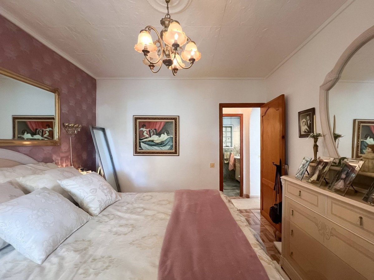 3 Bed Detached Villa in La Siesta