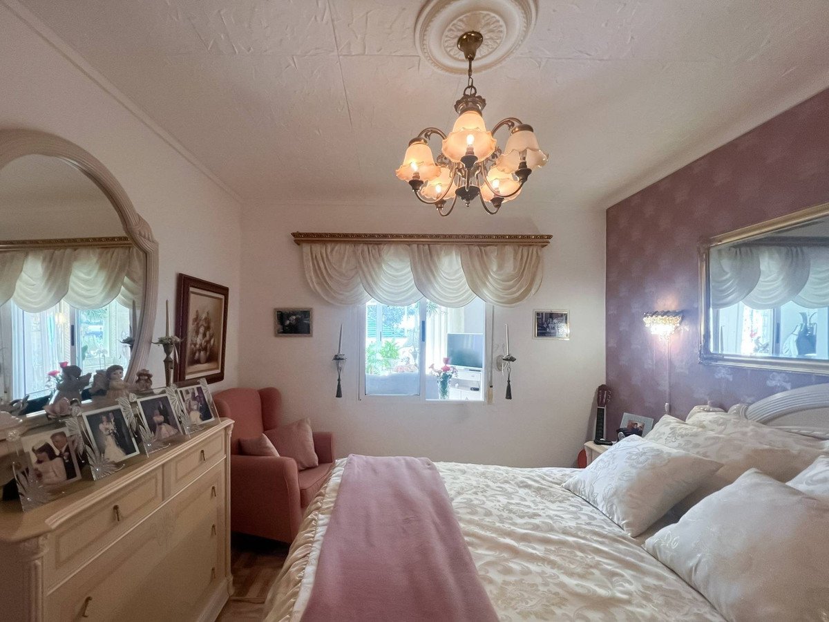 3 Bed Detached Villa in La Siesta