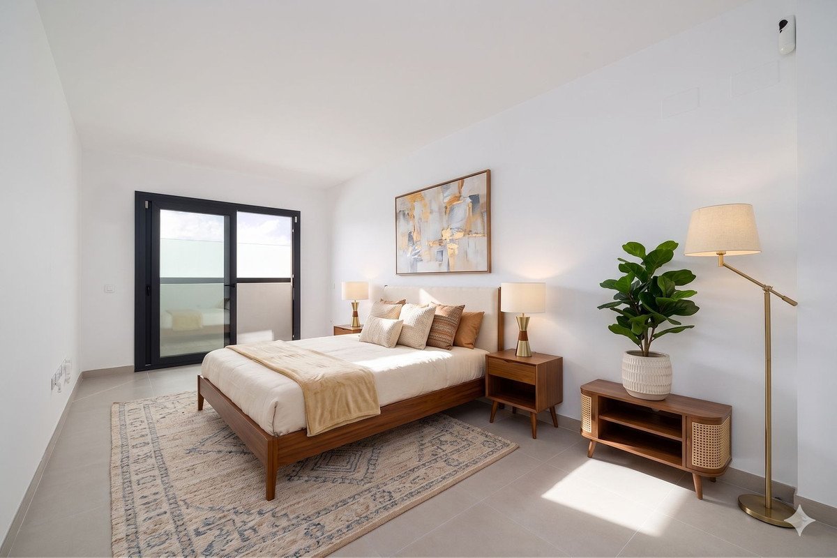 2 Bed Ground Floor Apartment in Las Lagunas