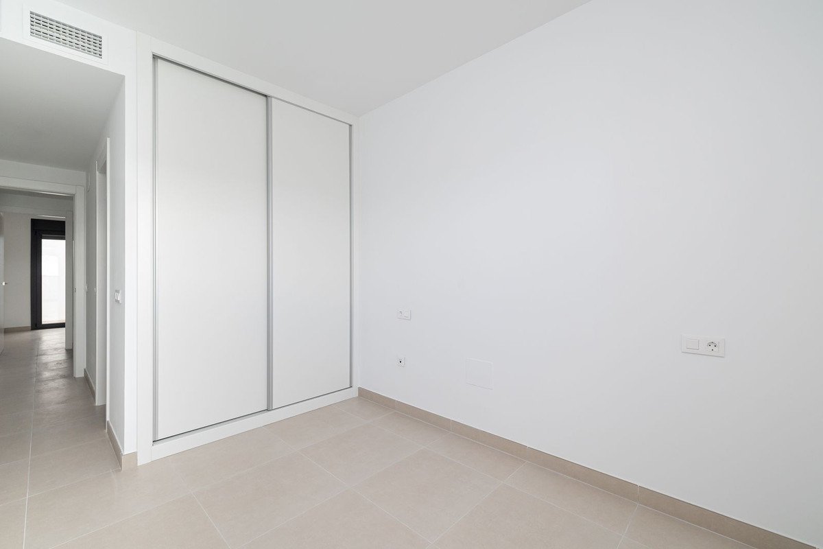 2 Bed Ground Floor Apartment in Las Lagunas
