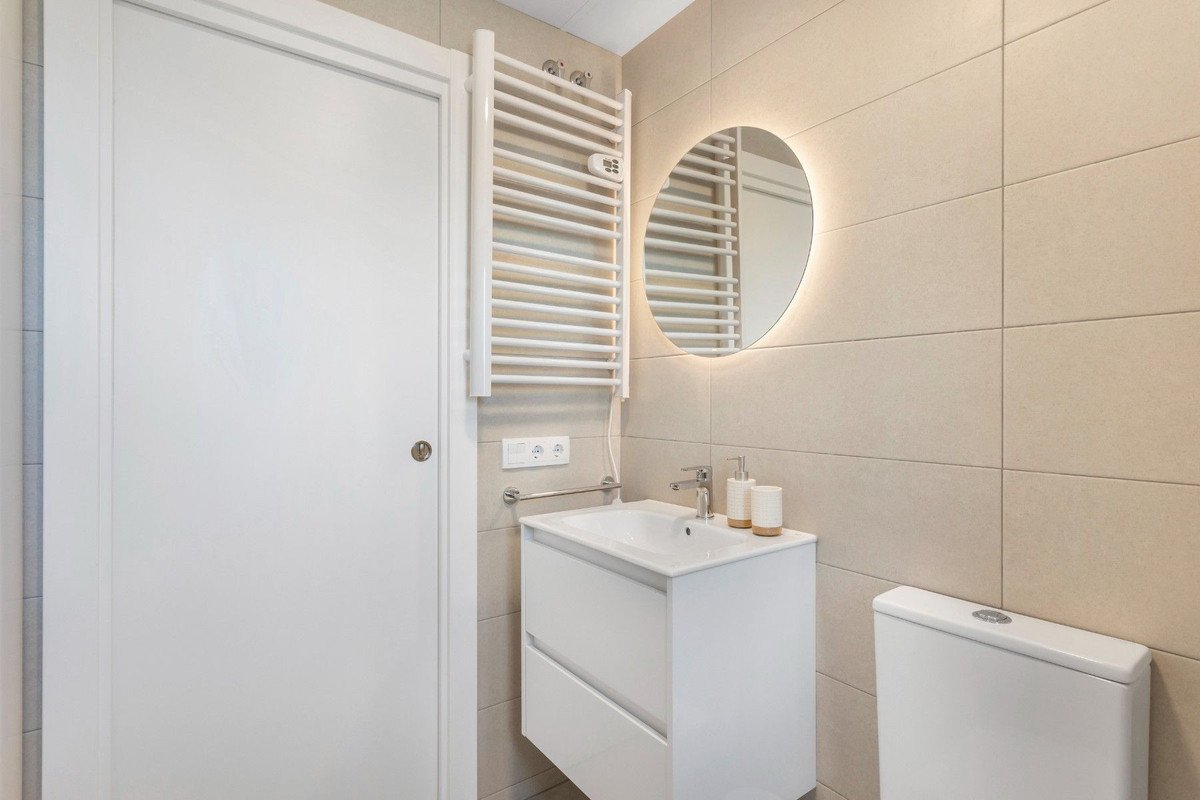2 Bed Middle Floor Apartment in Los Alcazares