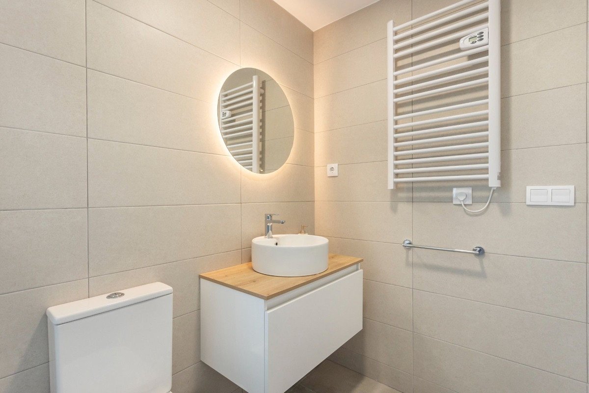 2 Bed Middle Floor Apartment in Los Alcazares