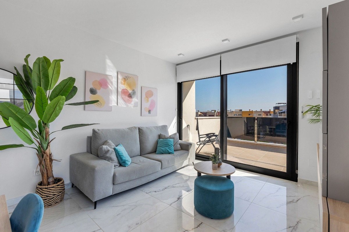 2 Bed Penthouse in Punta Prima