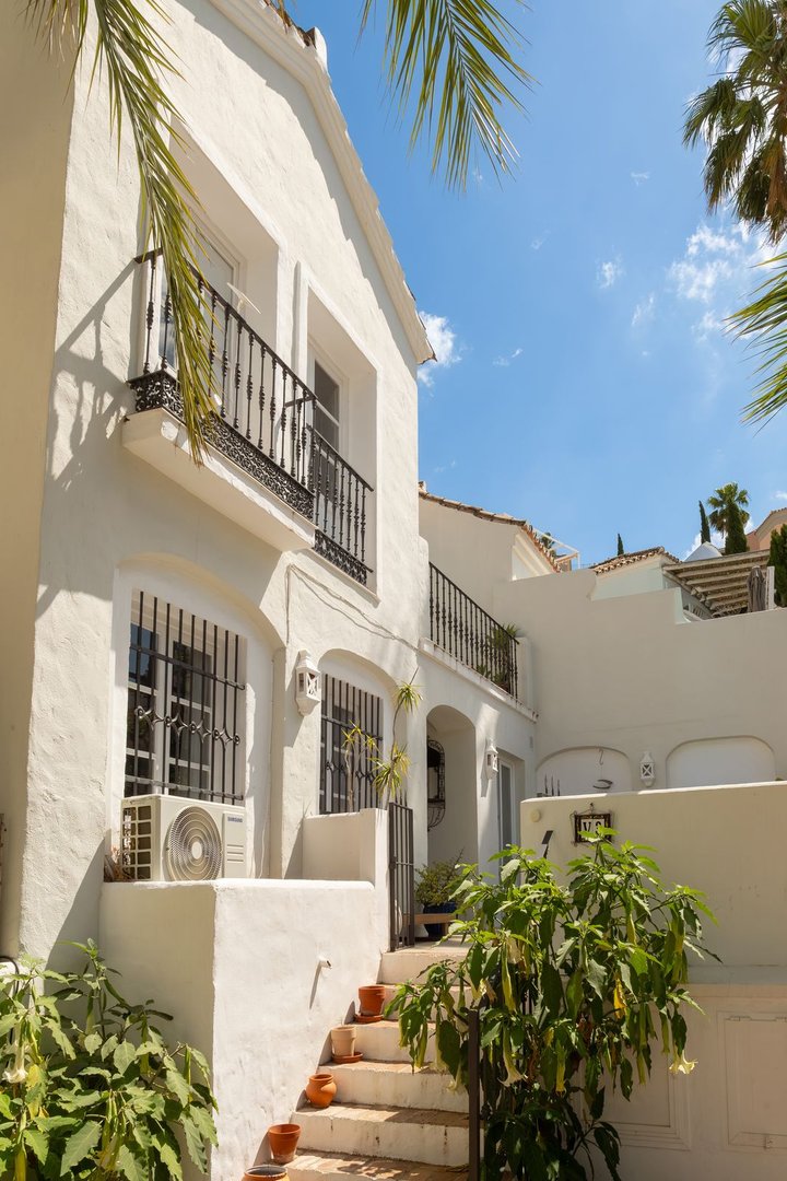 4 Bed Townhouse in La Heredia