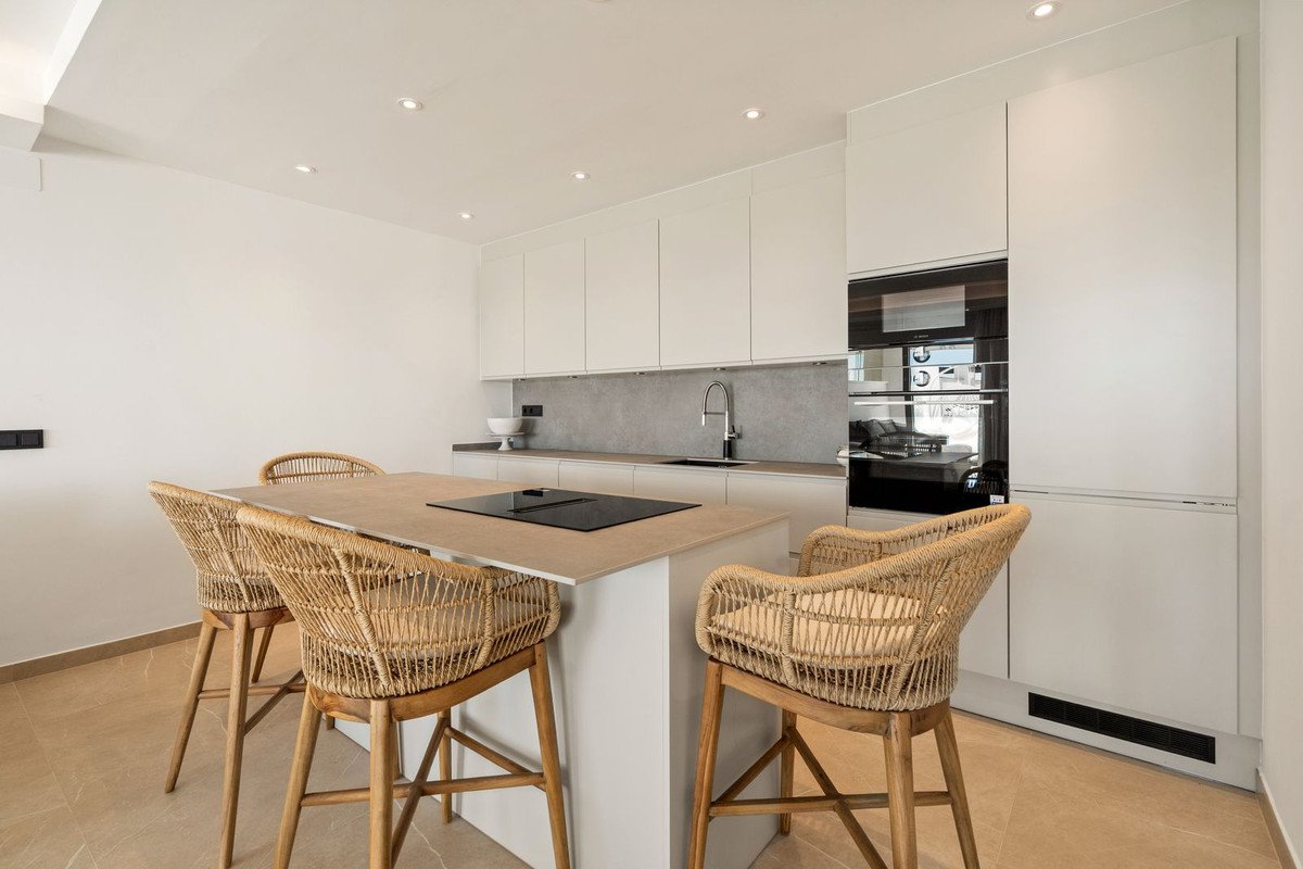3 Bed Townhouse in Santa Clara