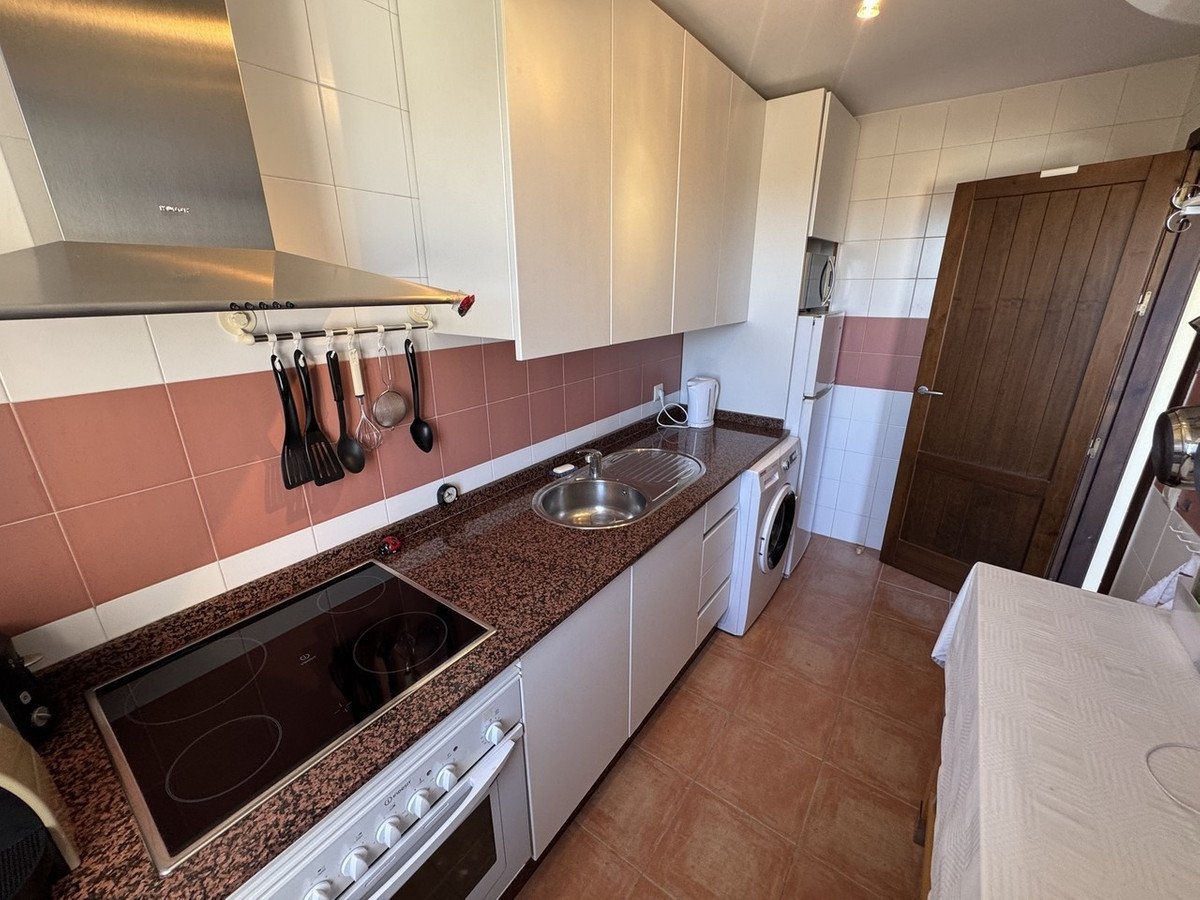 2 Bed Ground Floor Apartment in Valle del Este Golf