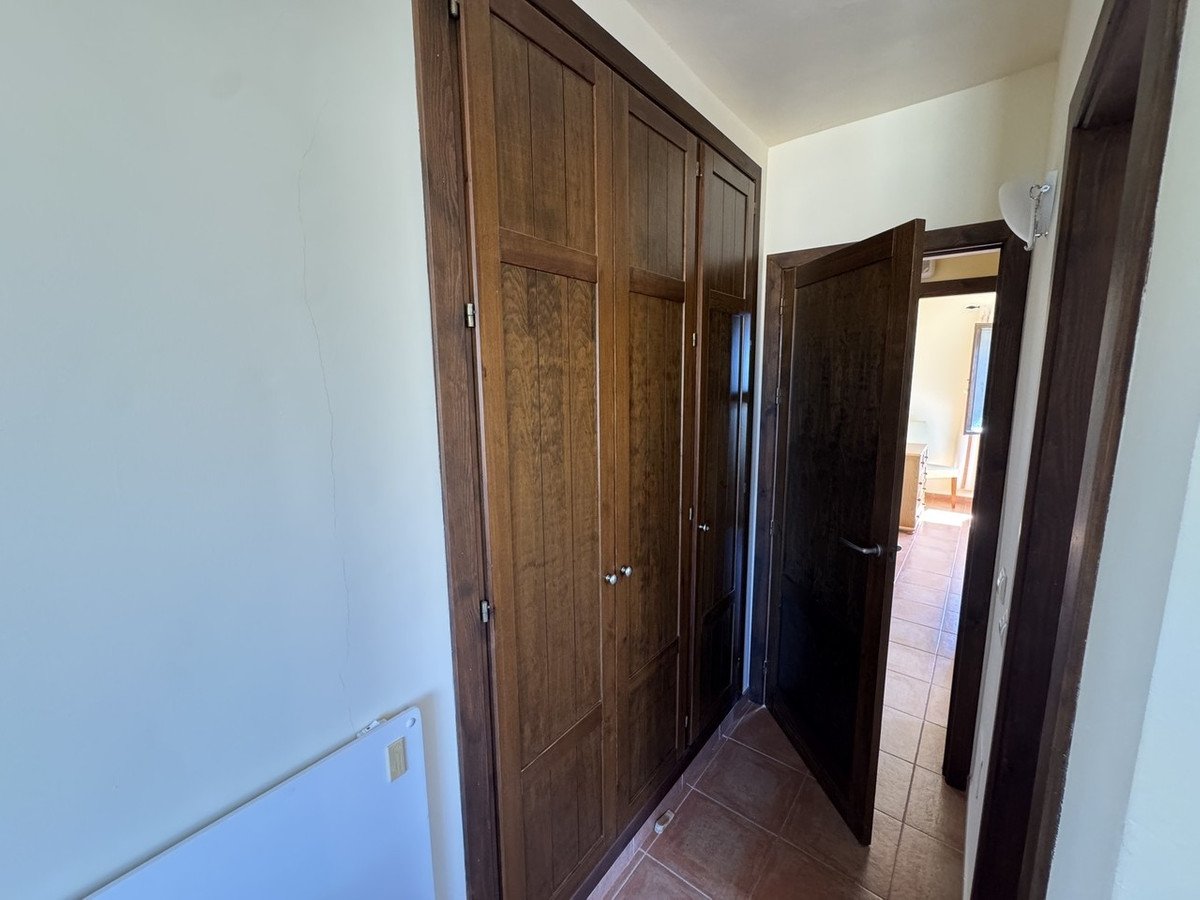 2 Bed Ground Floor Apartment in Valle del Este Golf