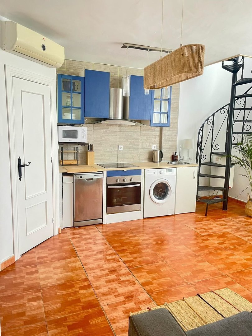 2 Bed Duplex in Los Altos