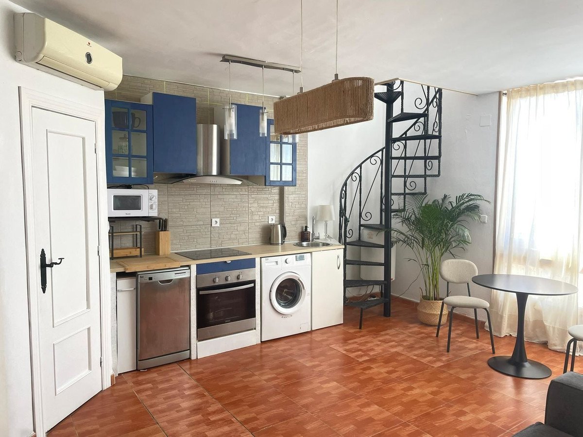2 Bed Duplex in Los Altos