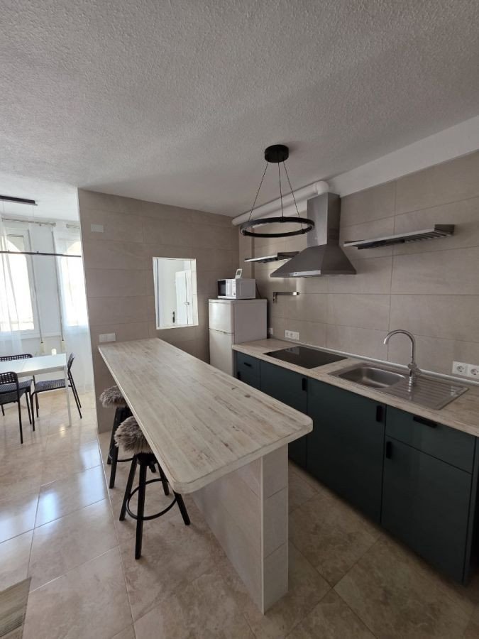 2 Bed Middle Floor Apartment in Torrevieja
