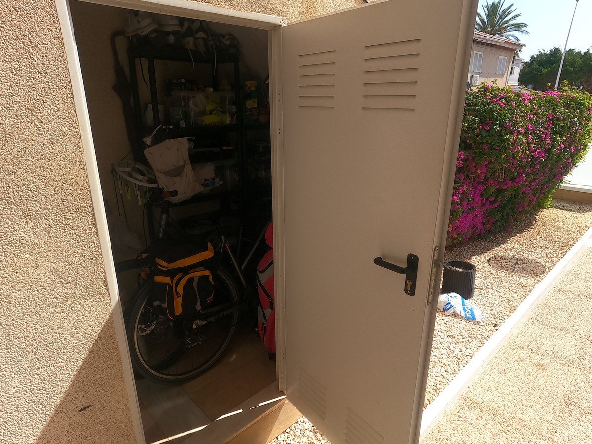 2 Bed Ground Floor Apartment in Alicante