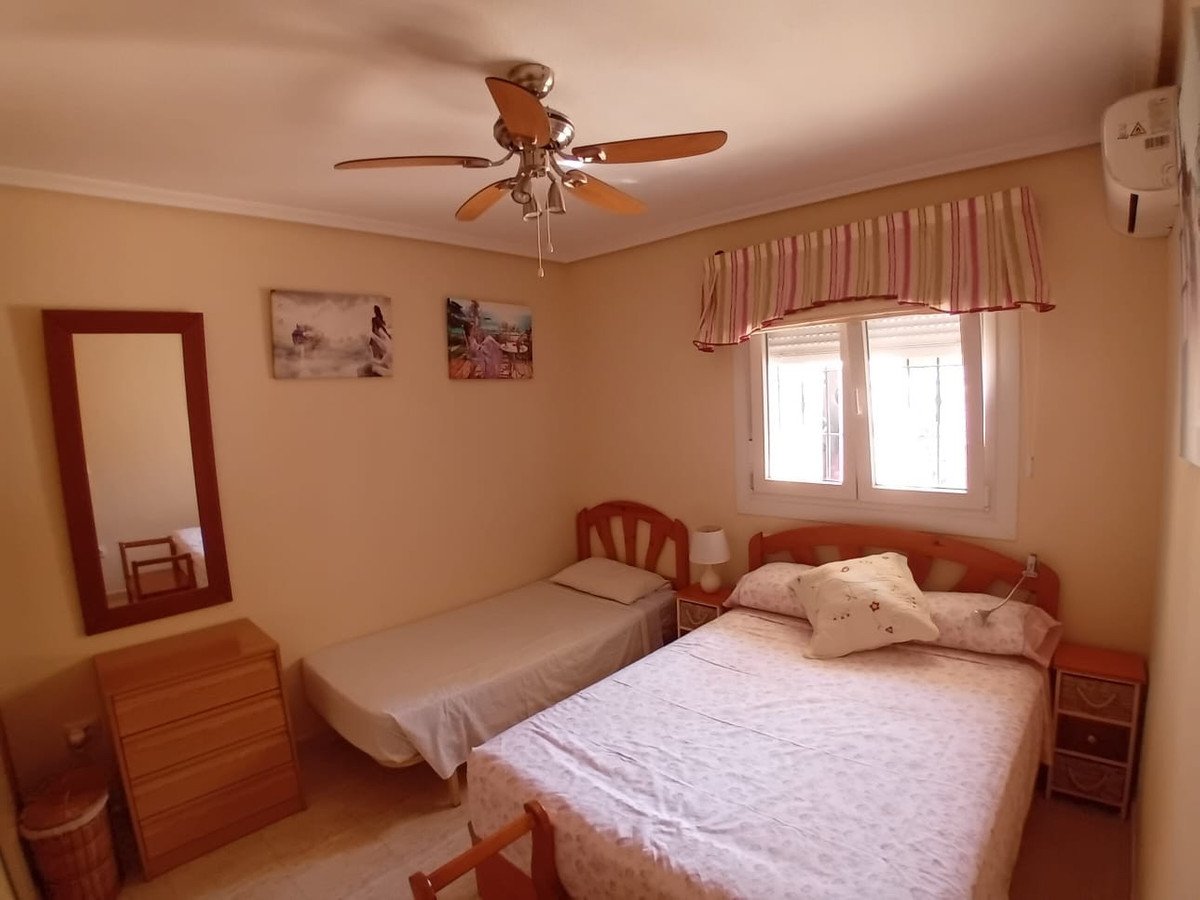 2 Bed Ground Floor Apartment in Alicante