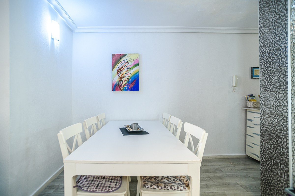 3 Bed Middle Floor Apartment in Torrevieja