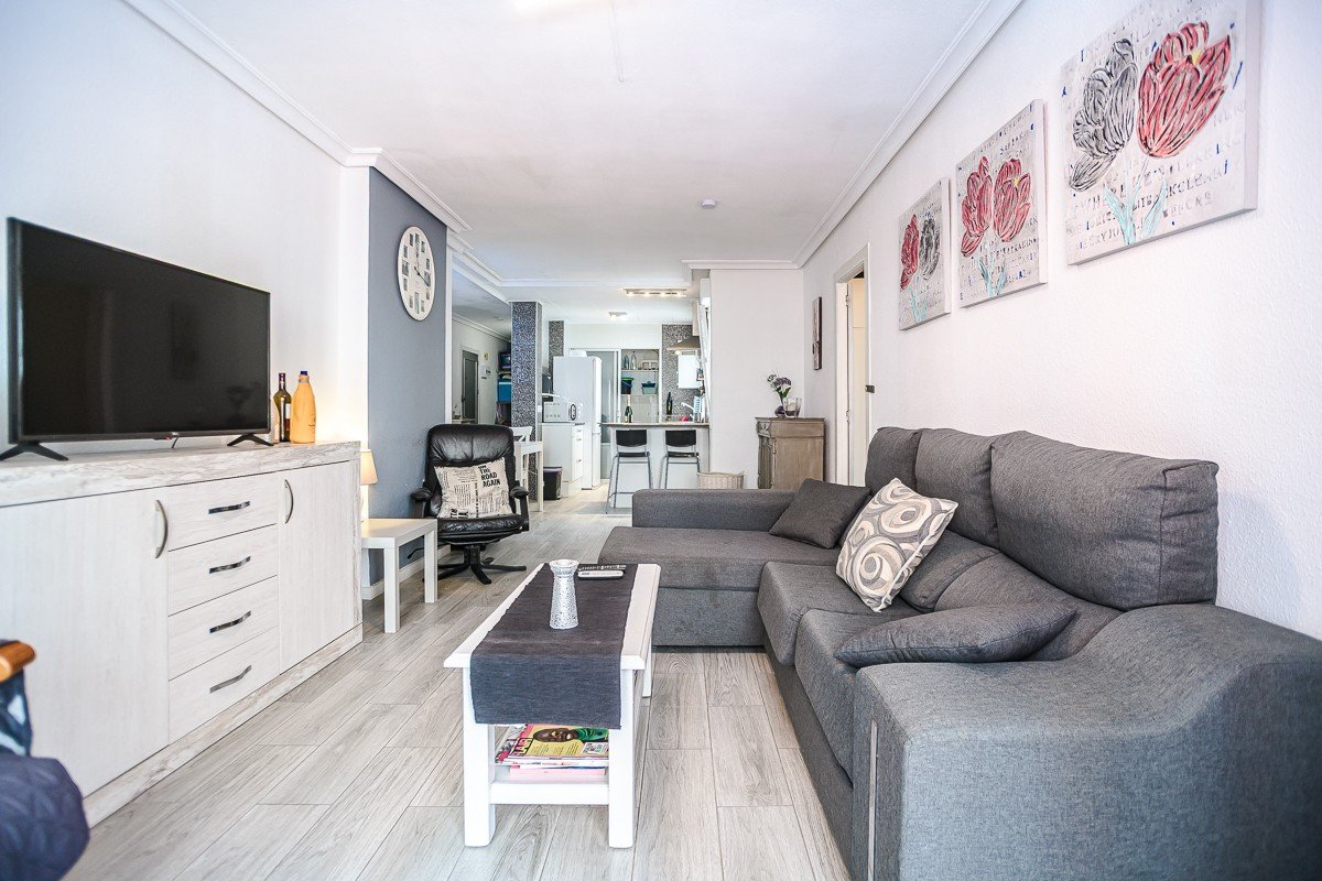 3 Bed Middle Floor Apartment in Torrevieja