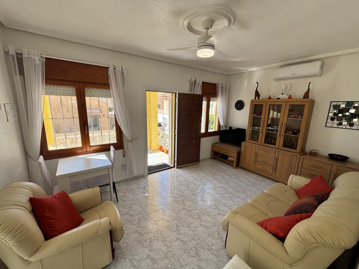 2 Bed Detached Villa in Ciudad Quesada