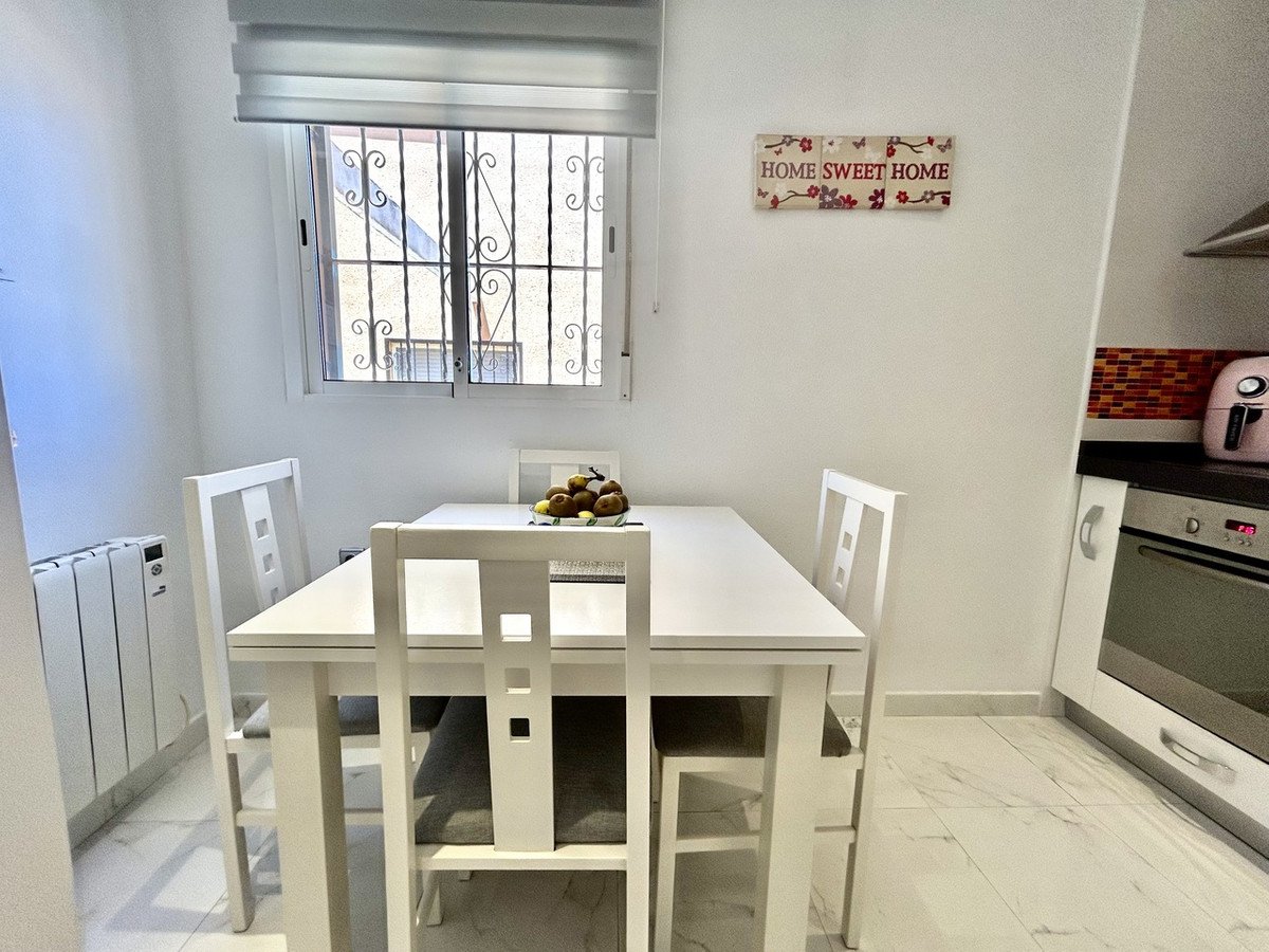 3 Bed Detached Villa in Los Altos