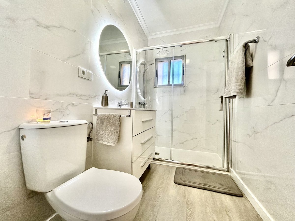 3 Bed Detached Villa in Los Altos