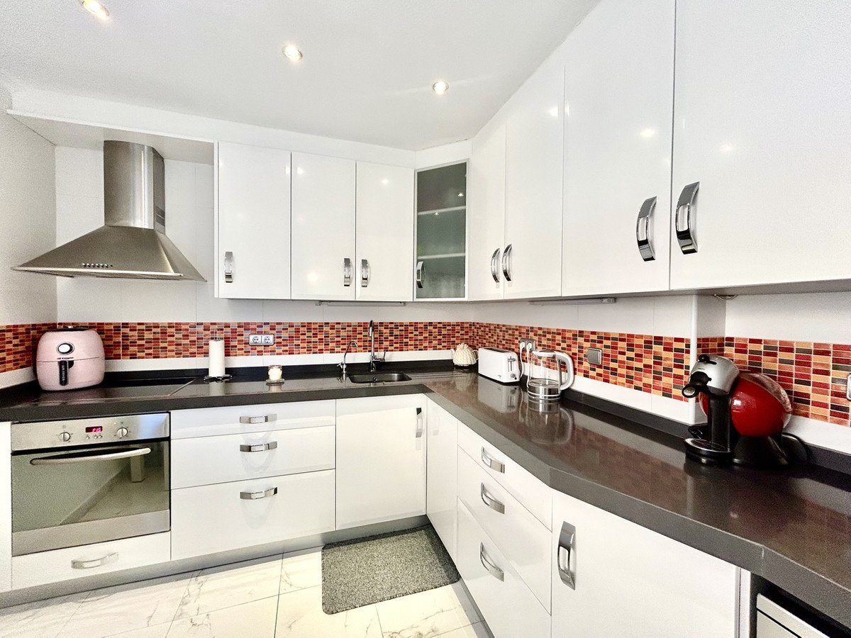 3 Bed Detached Villa in Los Altos