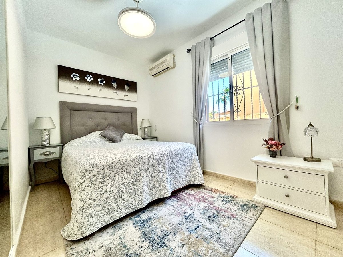 3 Bed Detached Villa in Los Altos
