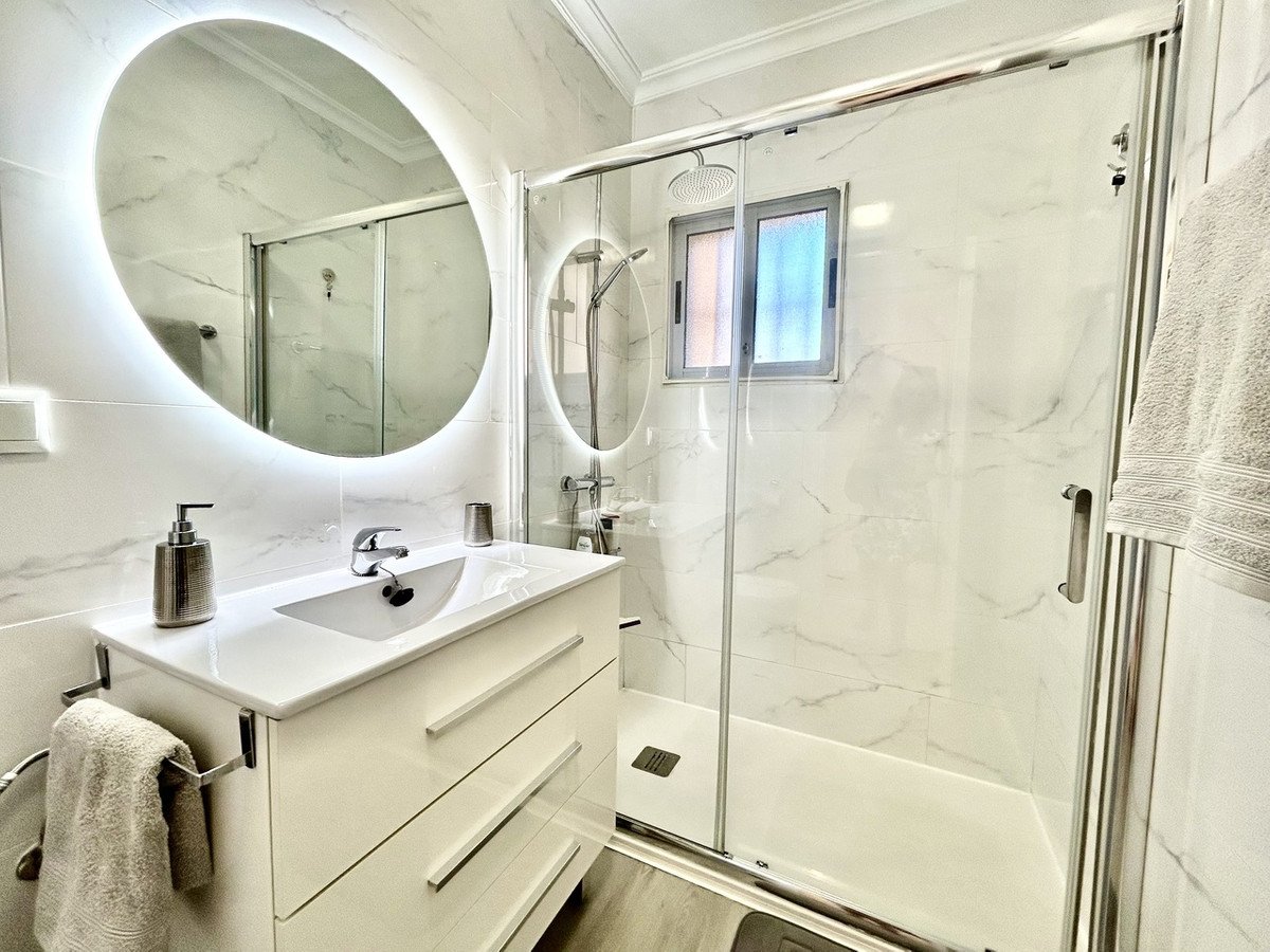 3 Bed Detached Villa in Los Altos