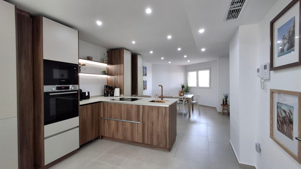 2 Bed Ground Floor Apartment in Torrevieja