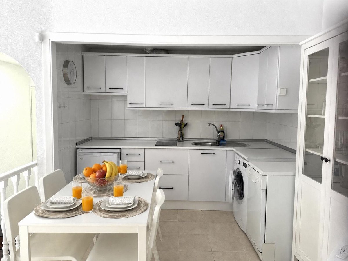 2 Bed Ground Floor Apartment in Calahonda