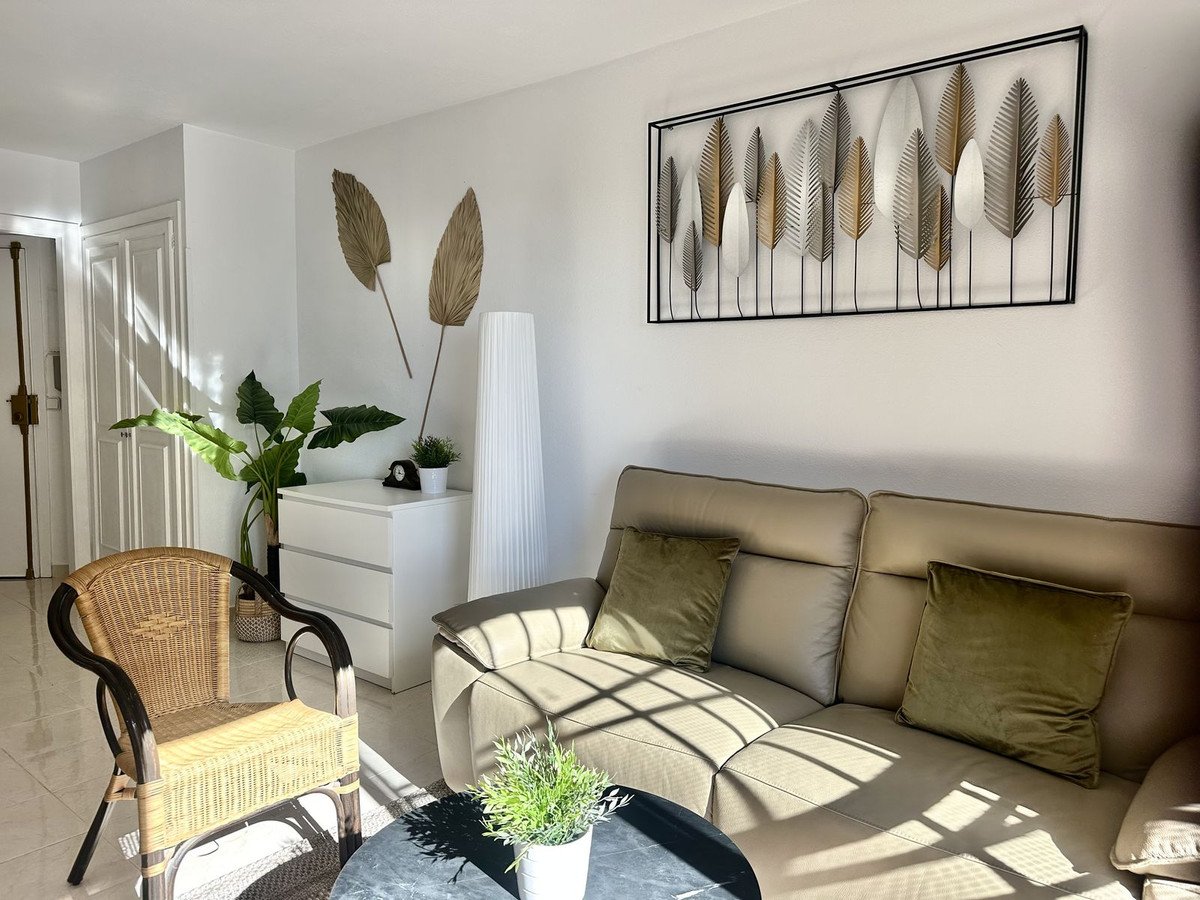 2 Bed Ground Floor Apartment in Calahonda