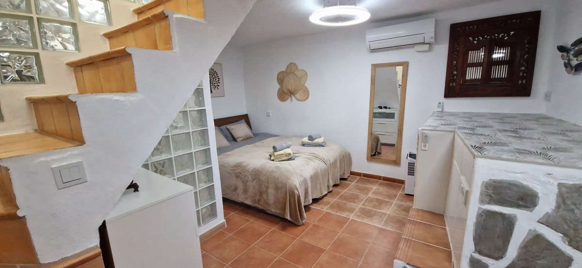 2 Bed Ground Floor Apartment in Calahonda