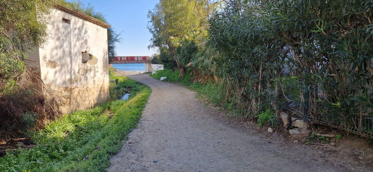2 Bed Ground Floor Apartment in Calahonda